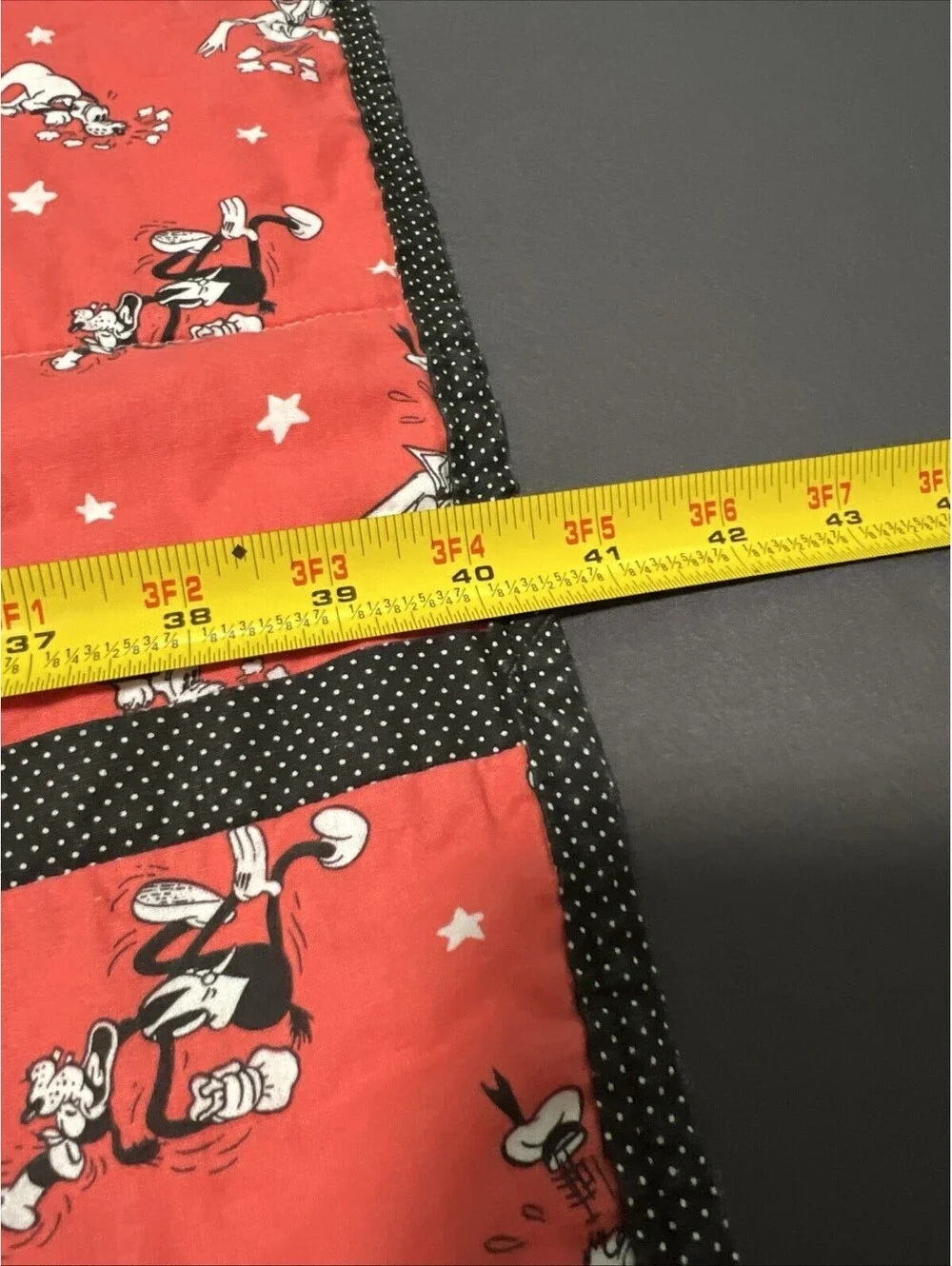 Project Linus Mickey Donald Goofy And Pluto Vintage 1990’s Baby Quilt 48”X40”